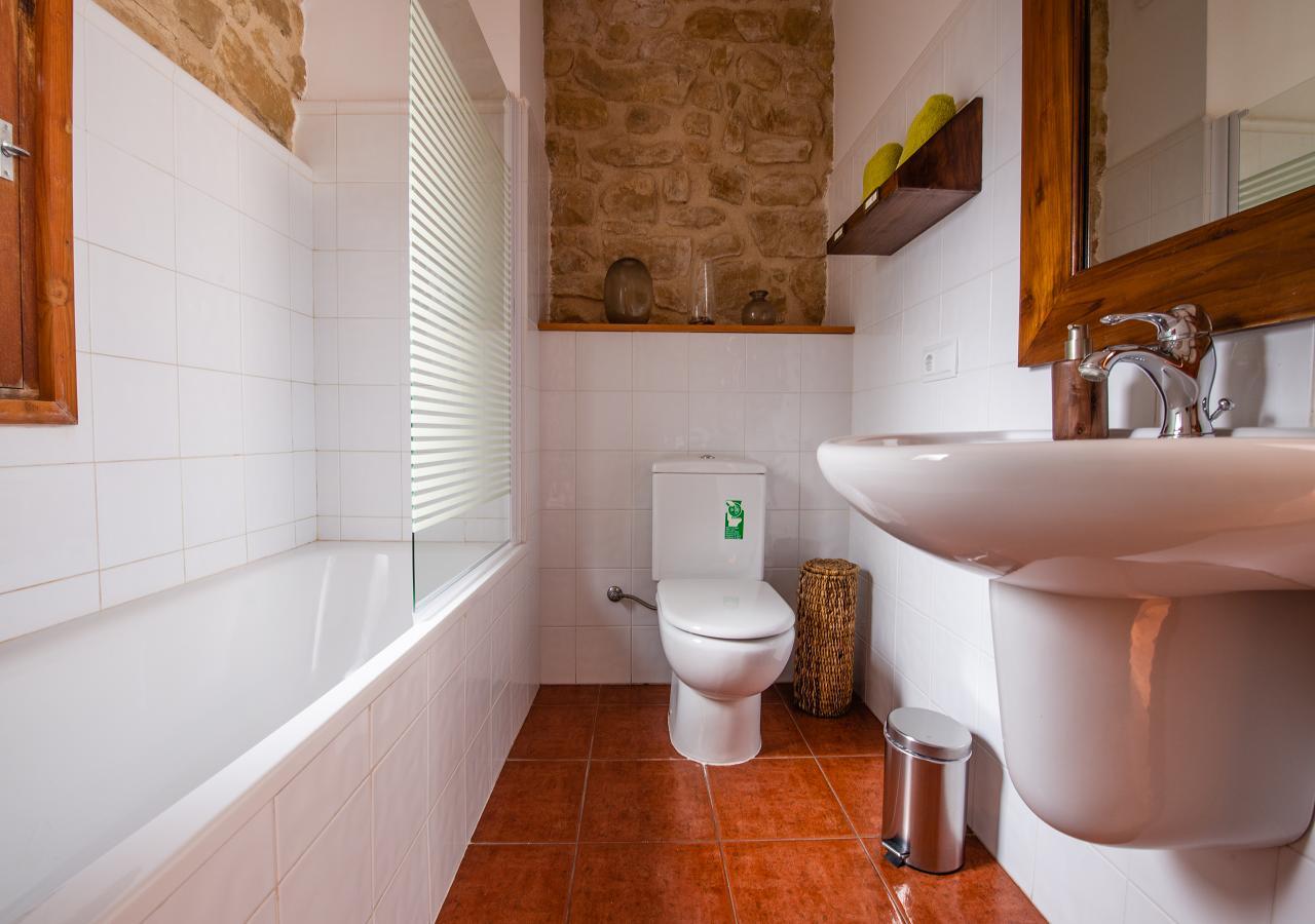 Twin Room Private Bathroom